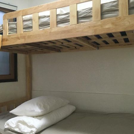 Busan Backpackers Экстерьер фото