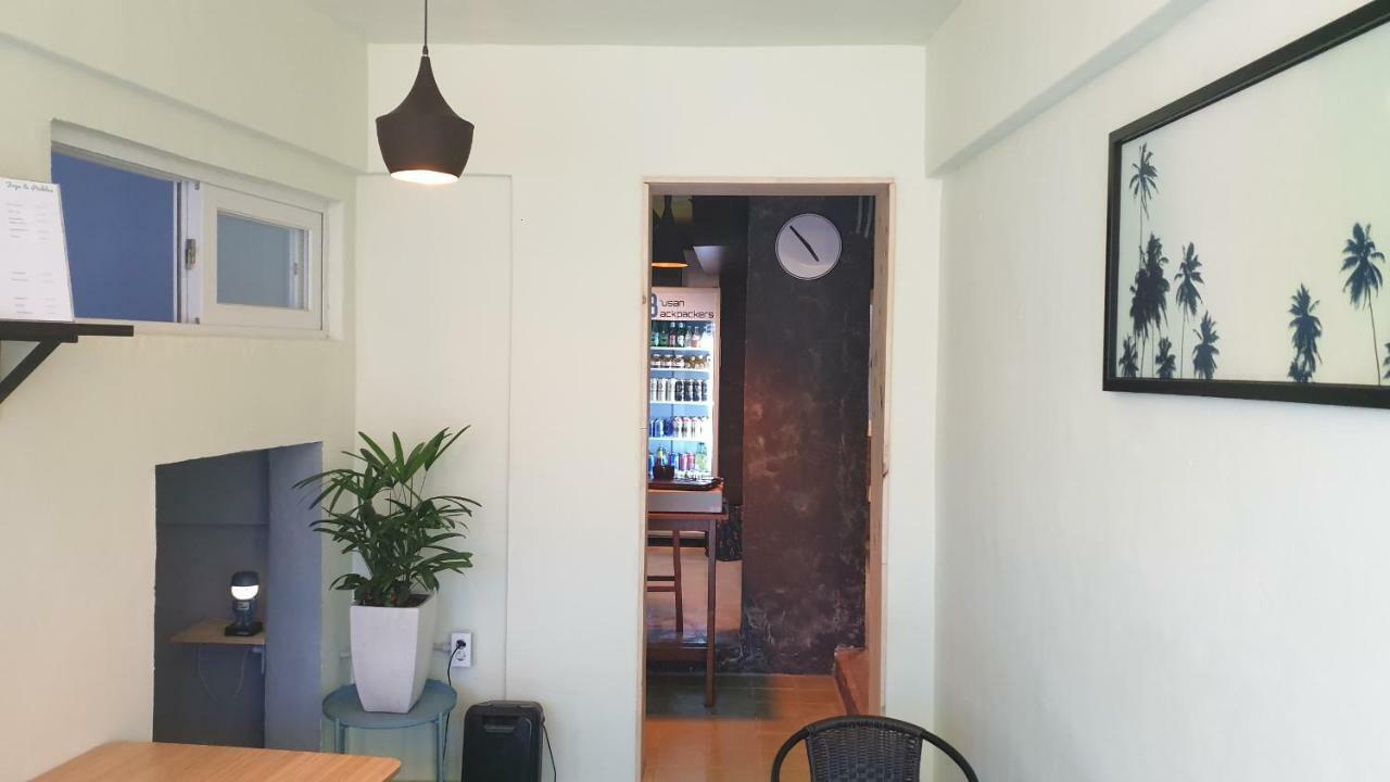 Busan Backpackers Экстерьер фото