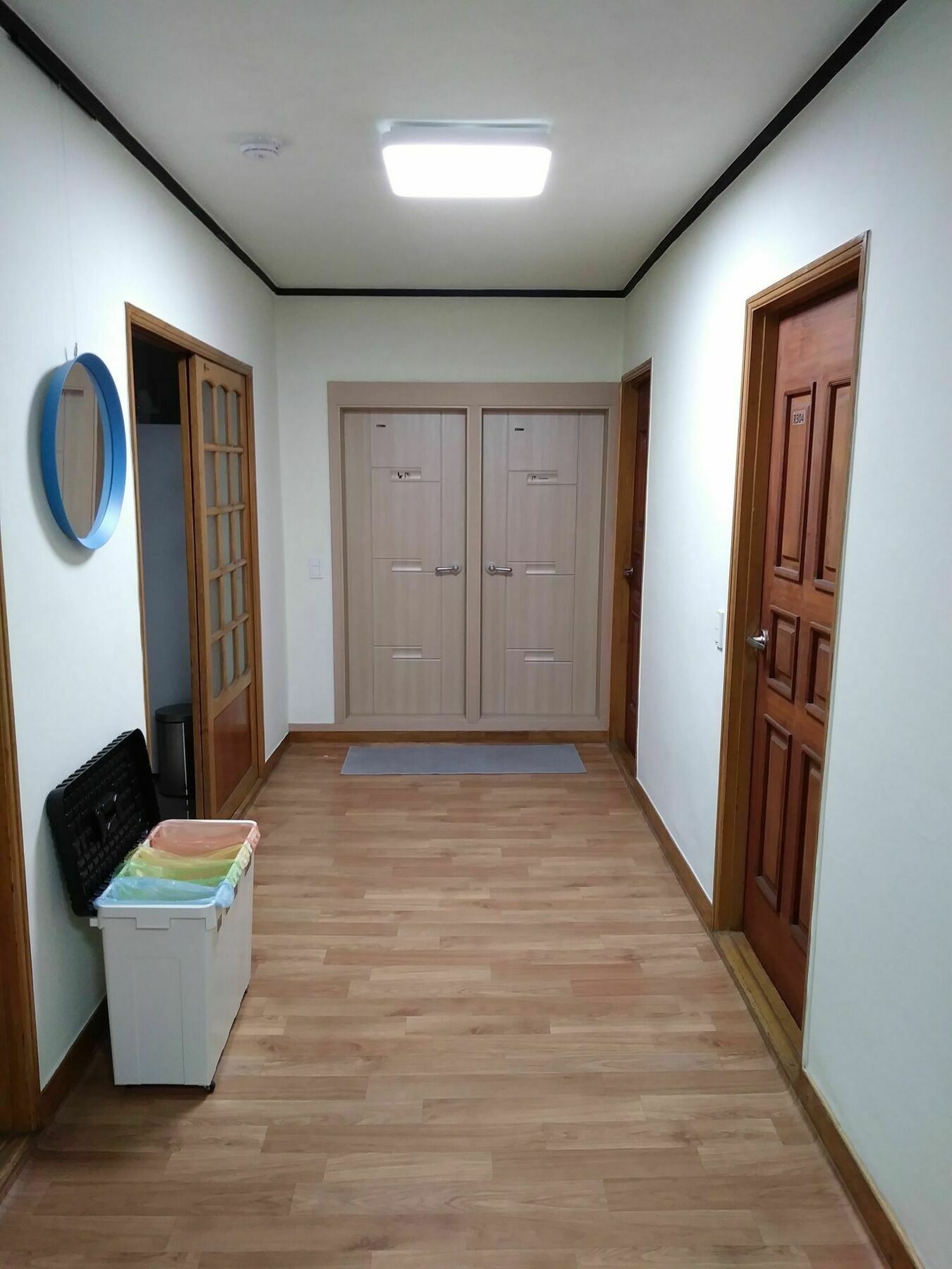 Busan Backpackers Экстерьер фото