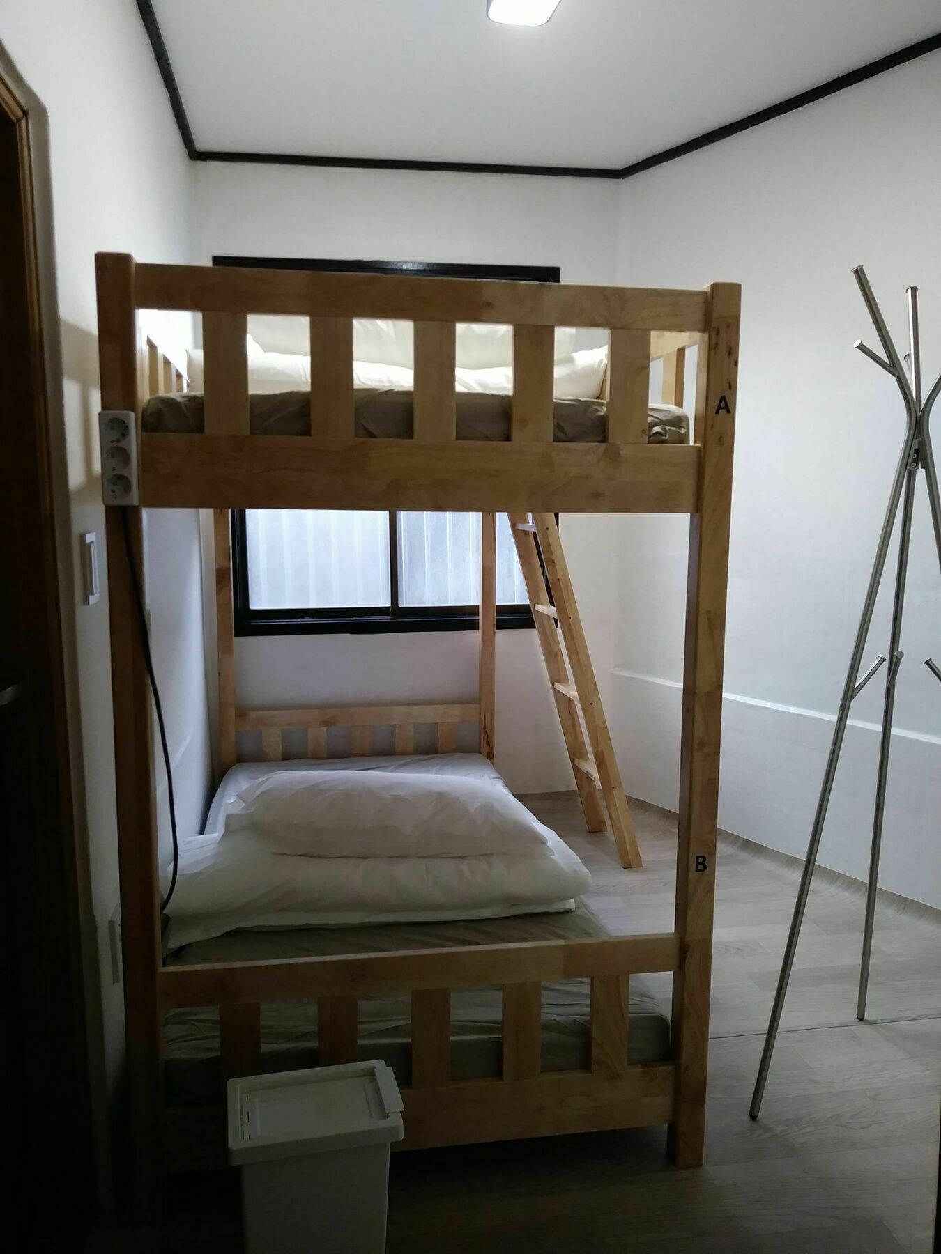 Busan Backpackers Экстерьер фото