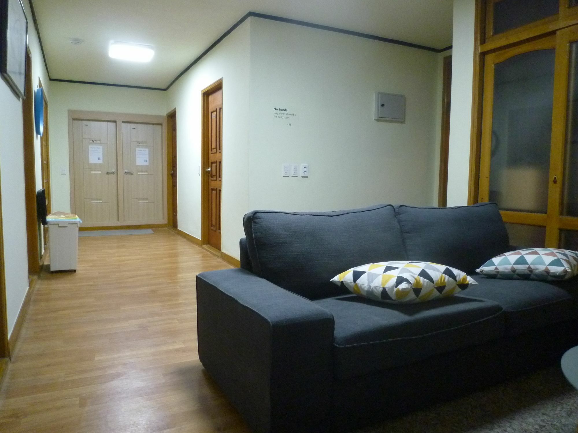 Busan Backpackers Экстерьер фото