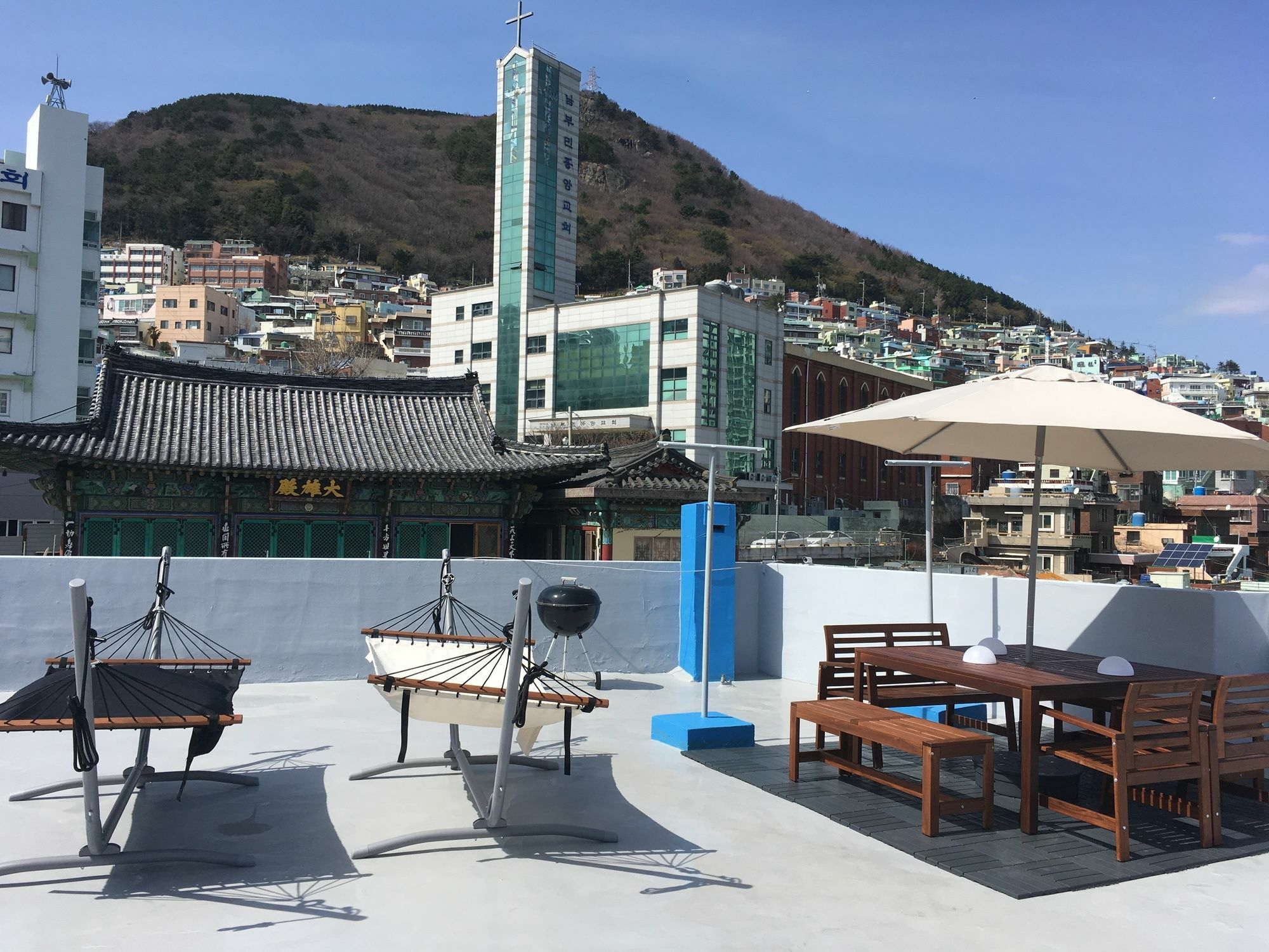 Busan Backpackers Экстерьер фото
