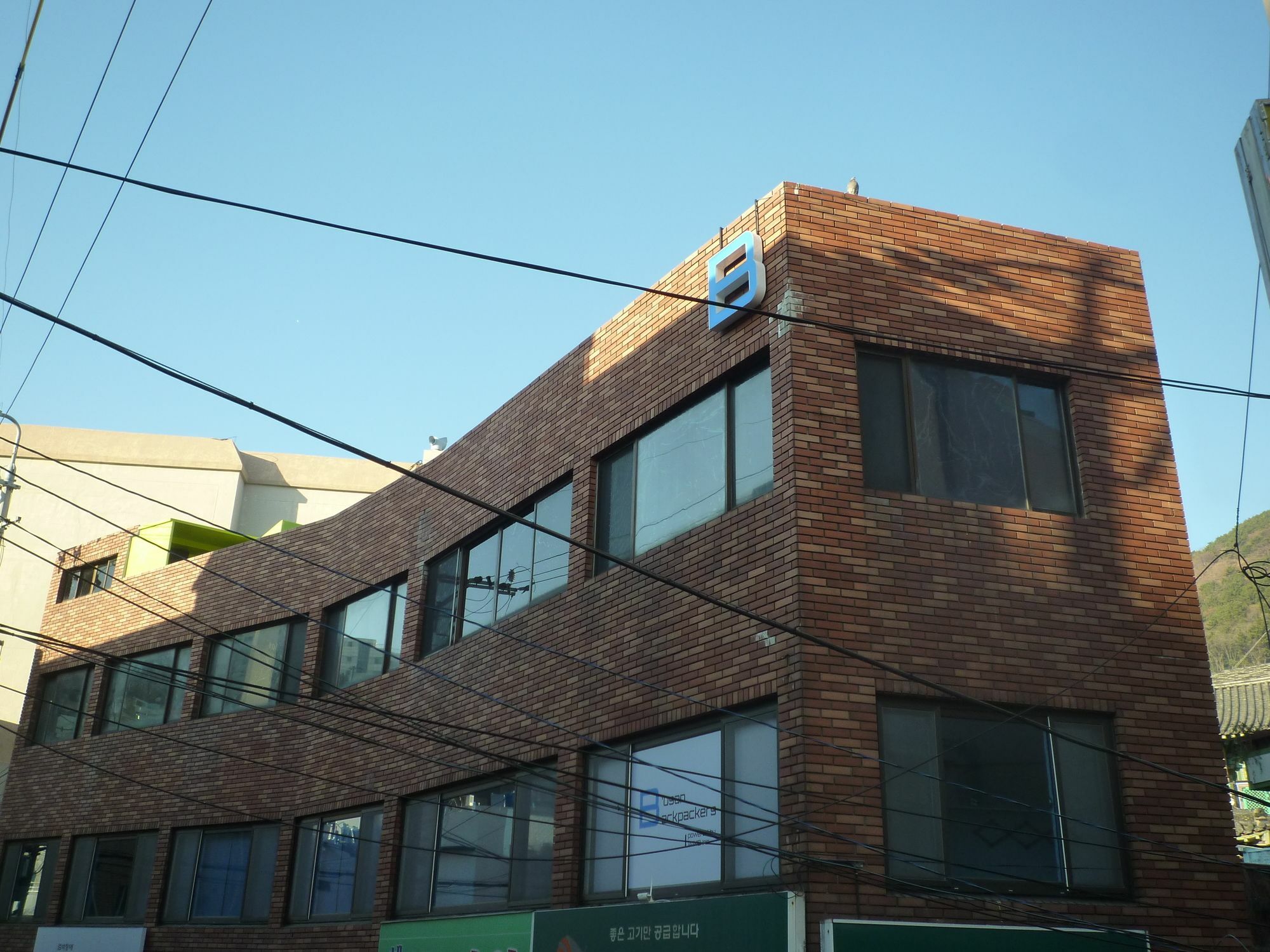 Busan Backpackers Экстерьер фото